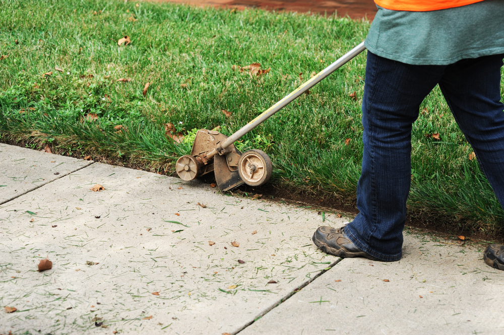 lawn mowing and edging service in Austin